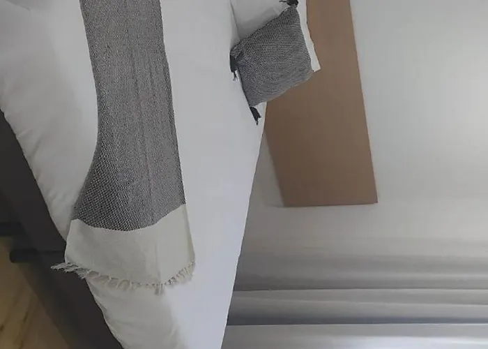 Suitel בית הארחה פומבל